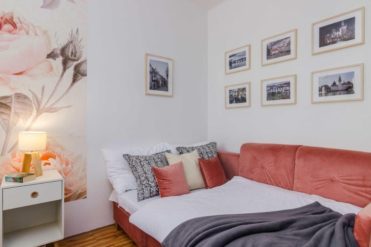 Appartement In Charles Bridge 1km By Michal&friends